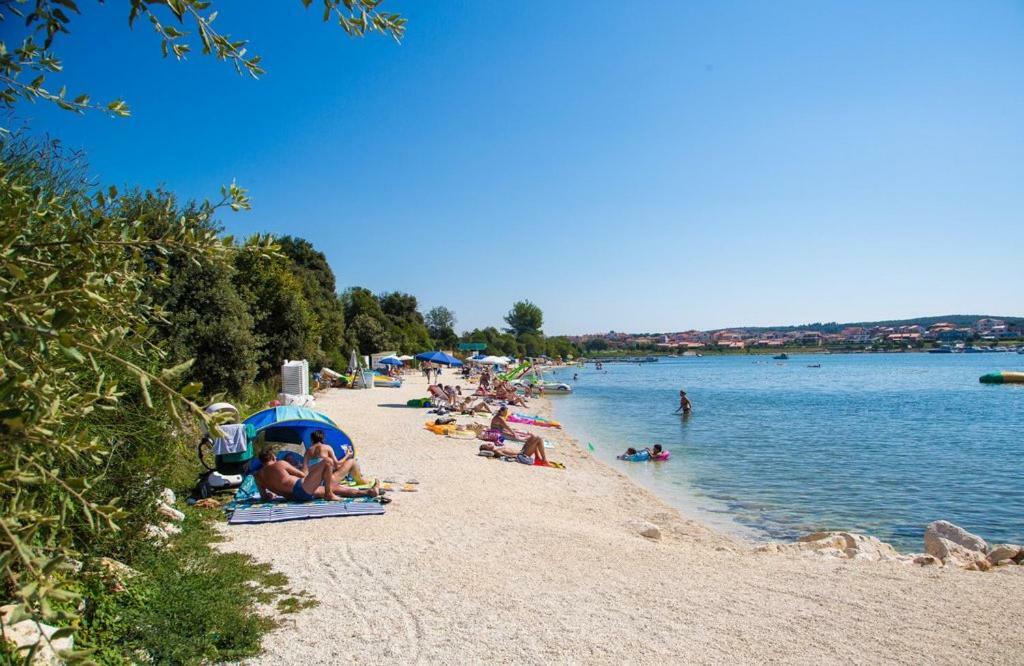 Dianaville Banjole Εξωτερικό φωτογραφία